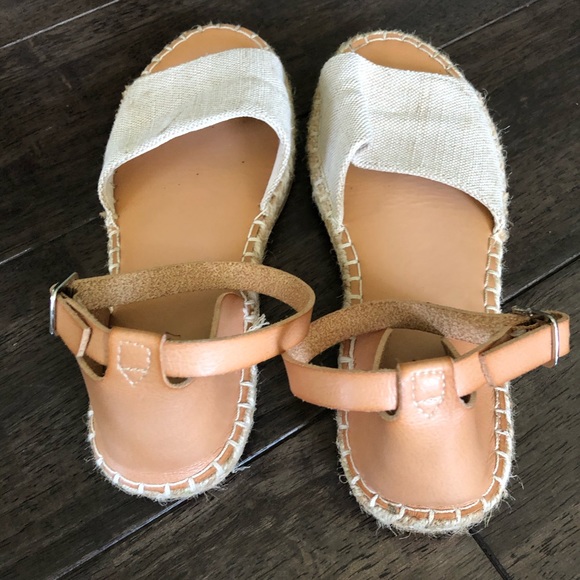 Old Navy espadrille sandals - Picture 2 of 3